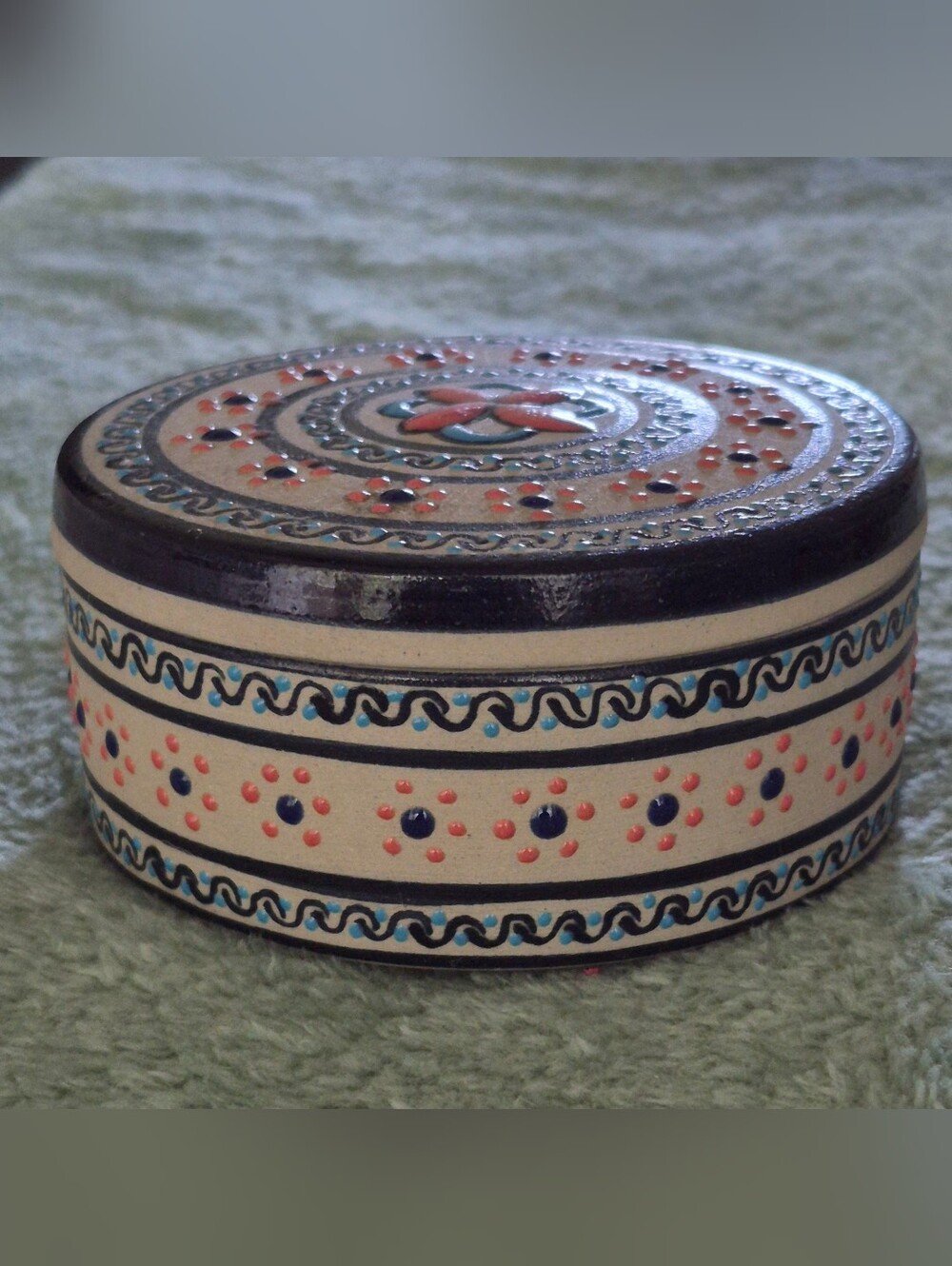 Hand-Painted Decorative Ceramic Round Trinket Box